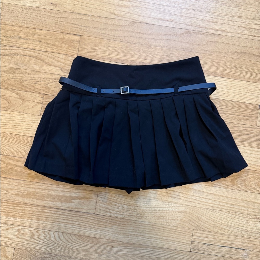 Love Tree Elegant Black Skort